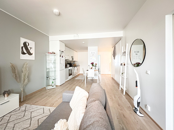 Vuokra-asunto Helsinki Etelä-Haaga 3 huonetta Tyylikäs kolmannen kerroksen läpitalon koti, loistavalla sijainnilla