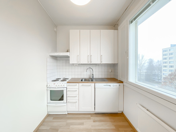Vuokra-asunto Tampere Kaukajärvi Kaksio Viidennen kerroksen koti avarilla huoneilla ja hyvällä sijainnilla Kaukajärvellä!