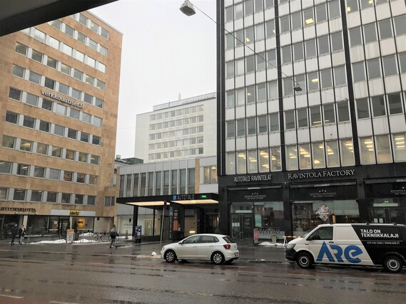 Autohallipaikka Helsinki Kamppi