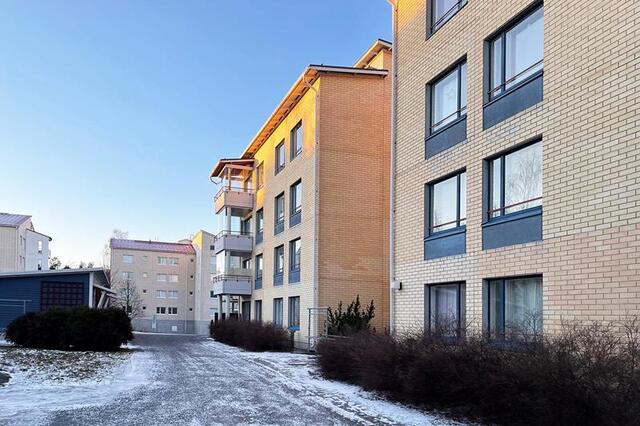 Vuokra-asunto Tampere Linnainmaa 3 huonetta