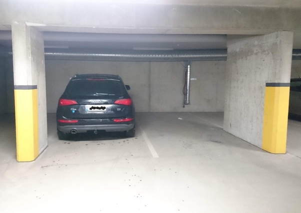 Autohallipaikka Oulu Etu-Lyötty