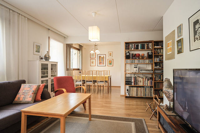 Asumisoikeusasunto Vantaa Koivukylä 4 huonetta