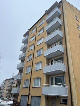 Vuokra-asunto Nokia Keskusta Kaksio Huoneiston parveke vasemmassa yläkulmassa.