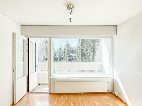 Vuokra-asunto Tuusula  Kaksio Kolmannen kerroksen valoisa koti, joka on läpitalon etelä-pohjoissuunnassa