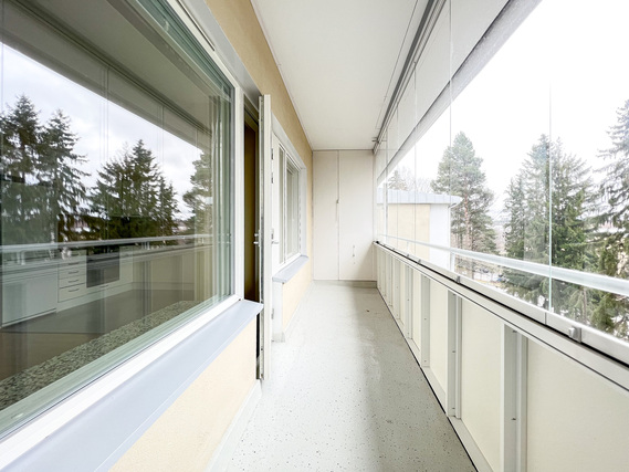Rental Vantaa Jokiniemi 4 rooms Upea ylimmän kerroksen läpitalon koti rauhallisella sijainnilla!