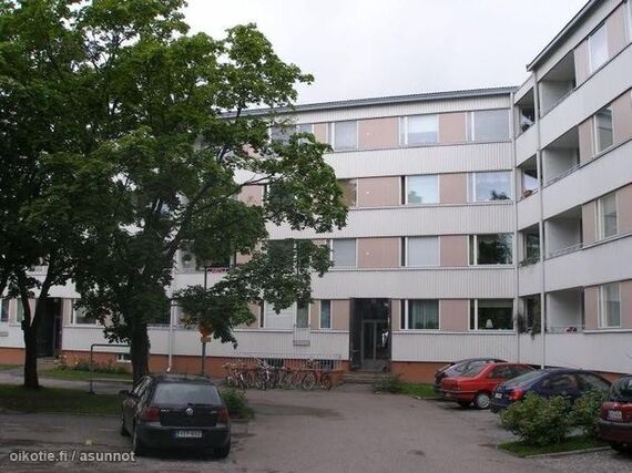 Rental Turku Nummi 2 rooms Piha jatkuu leikkipihalla