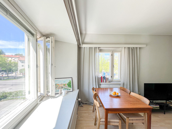 Vuokra-asunto Helsinki Käpylä Kaksio Ihastuttava toisen kerroksen koti, missä ikkunoita jopa kolmeen eri ilmansuuntaan!