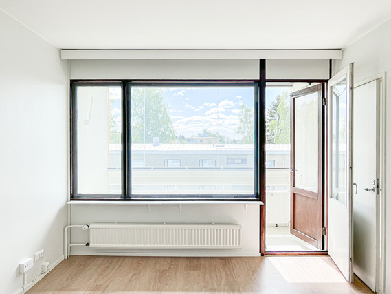 Rental Kerava Kannisto 1 room Ylimmän kerroksen valoisa koti, lasitetulla parvekkeella  ja rauhallisella sijainnilla.