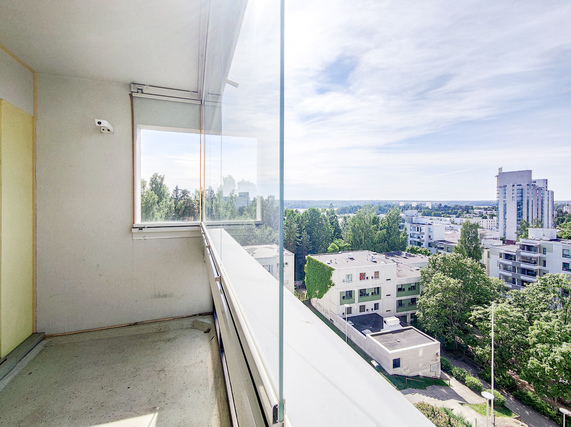Rental Espoo Kivenlahti 1 room Viihtyisä 7. kerroksen koti upeilla näkymillä, missä vesimaksu sisältyy myös vuokraan!