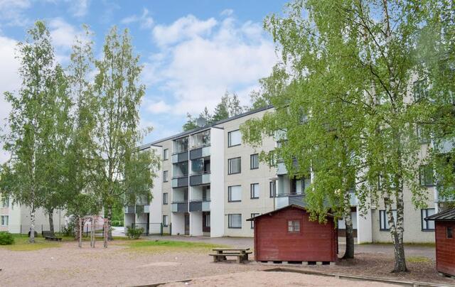 Rental Kirkkonummi Lindal 4 rooms Julkisivu