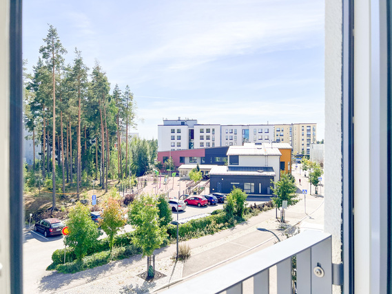 Vuokra-asunto Vantaa Leinelä 4 huonetta Kaunis kulmahuoneisto, luonnon helmasta ja kulkuyhteyksien ja palveluiden ääreltä!