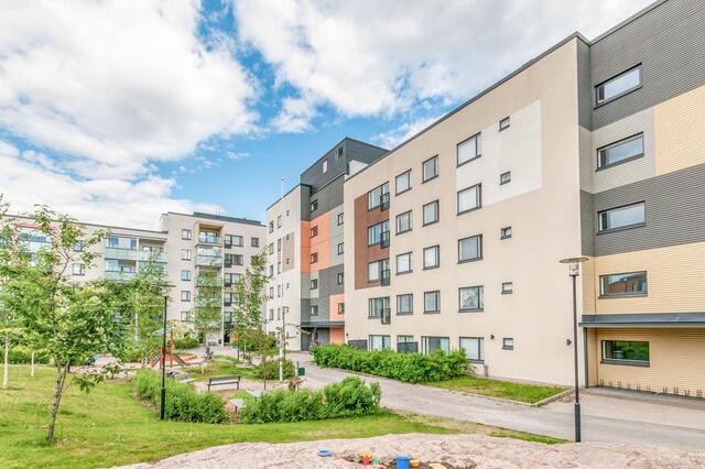 Rental Vantaa Hämeenkylä 3 rooms Julkisivu