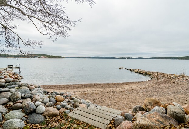 Vuokra-asunto Parainen Airisto Sandviken Yksiö Mökki edestä kuvattuna