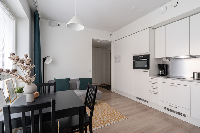 Rental Tampere Keskusta 1 room Asunto on täysin kalustettu. Mukaan tarvitset vain henkilökohtaiset tavarat sekä hygieniatuotteet.