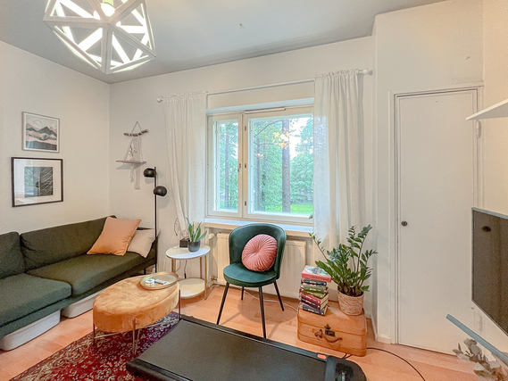 Rental Helsinki Meilahti 2 rooms Mahtavalla sijainnilla ja näköaloilla varustettu kodikas koti.