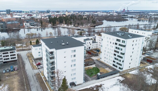 Vuokra-asunto Oulu Tuira Kaksio Talvista näkymää Merikoskelle päin