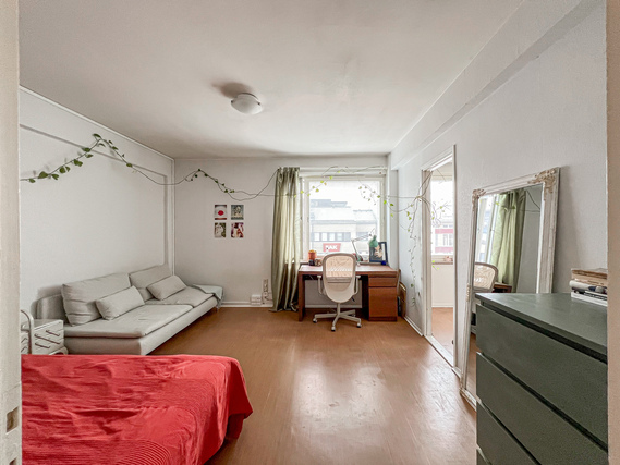 Rental Turku Keskusta 1 room Hissitalon ylimmän kerroksen koti erittäin kivalla sijainnilla.