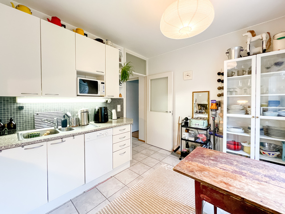 Rental Helsinki Oulunkylä 2 rooms Valoisa läpitalon huoneisto, hyvällä sijainnilla!