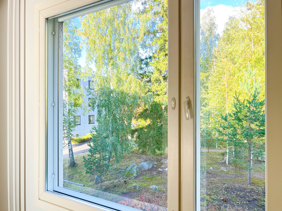 Rental Tuusula Riihikallio 2 rooms Tyylikäs parvekkeellinen ja vaatehuoneellinen läpitalonasunto, viihtyisällä sijainnilla!