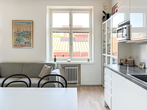 Rental Helsinki Kruununhaka 1 room Upea ja valoisa asunto hissitalon 4. kerroksesta halutulla sijainnilla!