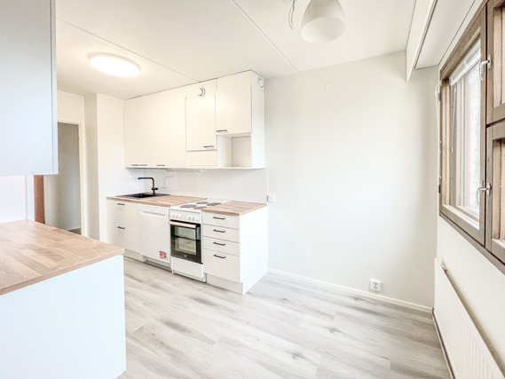 Rental Vantaa Myyrmäki 2 rooms Myös keittiö on täysin remontoitu ja siistillä ilmeellä