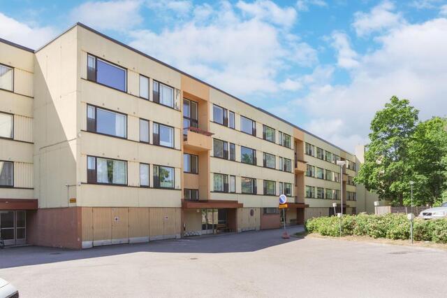Rental Lohja Anttila 2 rooms Julkisivu Linnaistenkatu 14-16