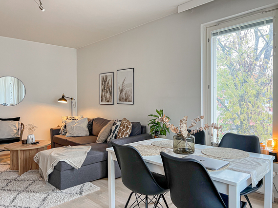 Rental Turku  2 rooms Tyylikäs ja moderni koti lasitetulla parvekkeella.