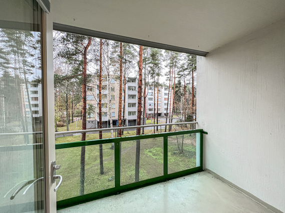 Rental Turku Paltta 2 rooms Hissitalon toisen kerroksen siistikuntoinen ja parvekkeellinen koti.