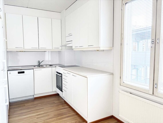 Rental Helsinki  2 rooms B 11  Tilkankuja 6 B 11