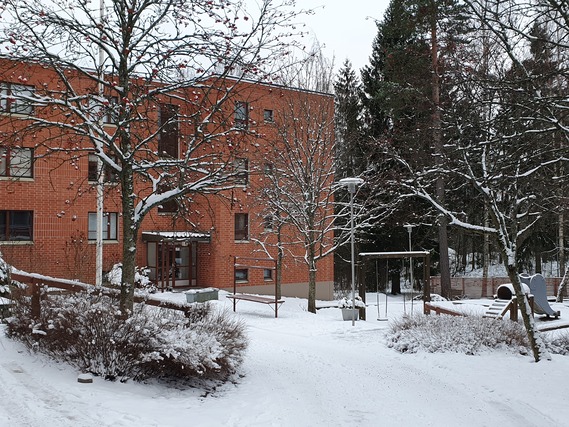 Vuokra-asunto Vantaa Hakunila Kaksio Remontoitu koti hyvien liikenneyhteyksien varrella.