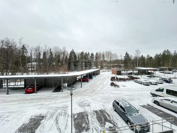 Vuokra-asunto Vantaa Myyrmäki Yksiö Uudehko kompakti koti, jossa todella tilava lasitettu parveke!