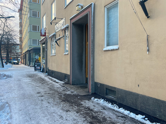 Rental Helsinki Hakaniemi 2 rooms Valoisa kuudennen kerroksen koti Hakaniemen palvelujen ja hyvien liikenneyhteyksien äärellä.