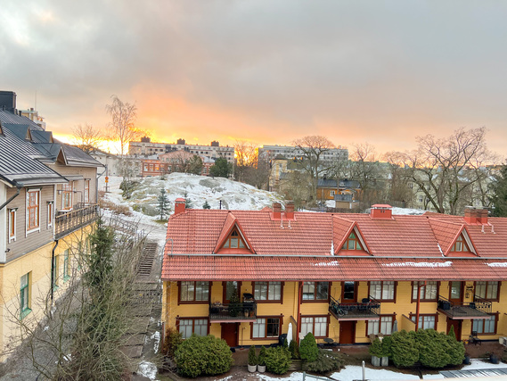 Vuokra-asunto Turku Keskusta 3 huonetta Upea asunto asunnon levyisellä parvekkeella, juuri uusitulla keittiöllä ja omalla saunalla.