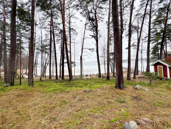 Vuokra-asunto Helsinki Kallahti 4 huonetta Haluaisitko sinä asua talossa, jossa on oma  hiekkaranta meren äärellä?