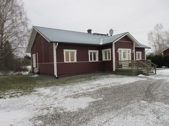 Rental Ilmajoki  4 rooms Julkisivu talosta