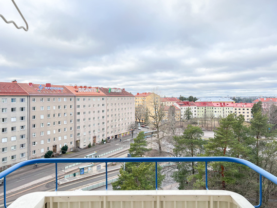 Rental Helsinki Meilahti 1 room Kiva koti keskeisellä sijainnilla, minkä ikkunoista ja parvekkeelta aukeaa aavat näkymät!