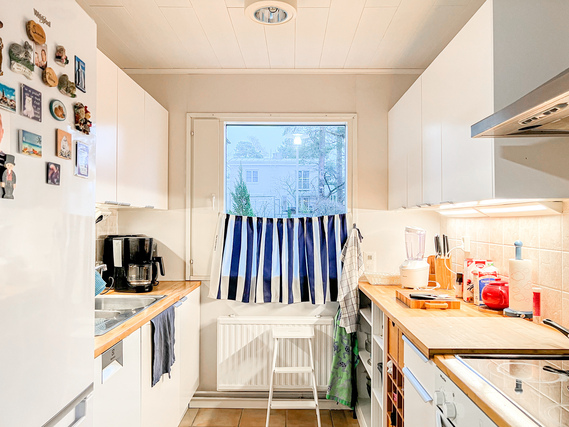 Rental Espoo Laurinlahti 3 rooms Ihastuttava kaksi kerroksinen rivitalo koti, rauhallisella asuinalueella!