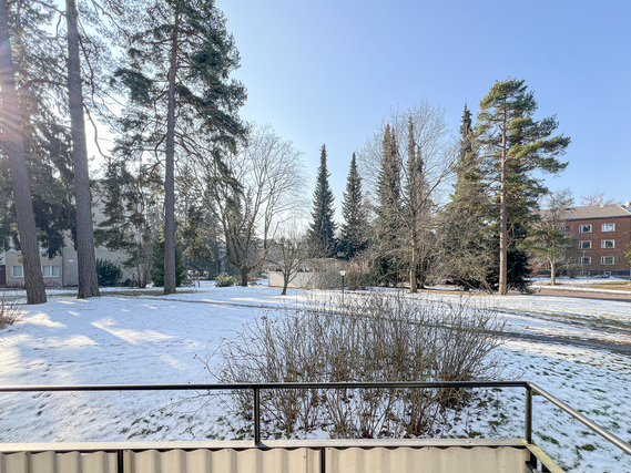 Vuokra-asunto Helsinki Oulunkylä Kaksio Valoisa, parvekkeellinen koti rauhallisella sijainnilla, kuitenkin läheltä palveluja!