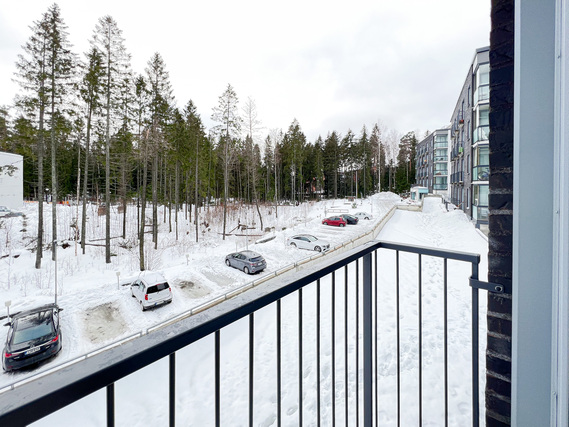 Vuokra-asunto Espoo Saunalahti Yksiö Valoisa koti hyvällä sijainnilla. Taloyhtiössä on myös laajakaista.