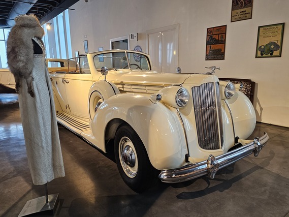 Garage space Jyväskylä Keskusta  Sopii myös museoauton säilytykeen