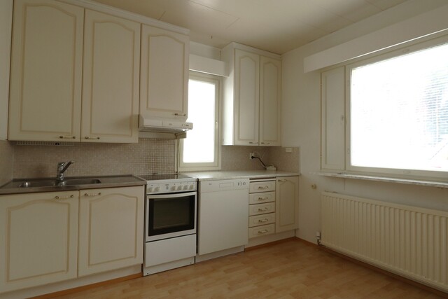 Rental Oulu  4 rooms julkisivu