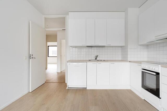 Rental Helsinki Pitäjänmäki 3 rooms Keittiö