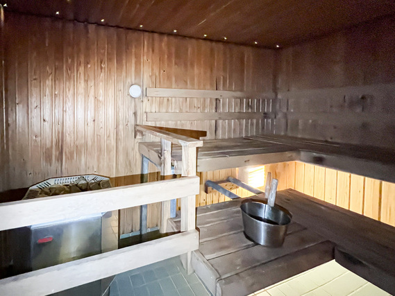 Rental Helsinki Kallio 1 room Huoneen pohjan ansiosta saat makuutilan ja oleskelutilan erikseen mikäli haluat.