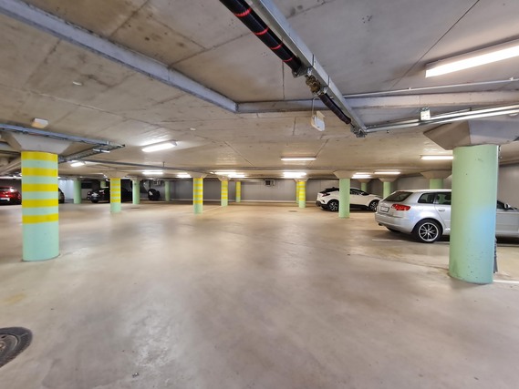 Autohallipaikka Pori Riihiketo