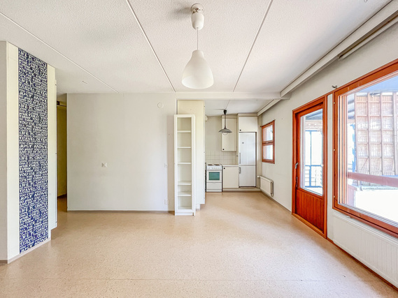 Rental Vantaa Korso 1 room Ylimmän kerroksen parvekkeellinen yksiö alkovilla.