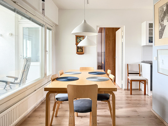 Rental Espoo Lähderanta 3 rooms Tilava 7. kerroksen läpitalon koti upeilla näkymillä!