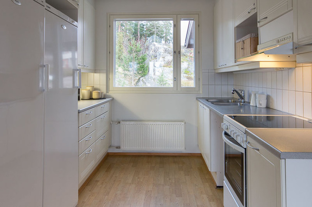 Asumisoikeusasunto Espoo Karhusuo 4 huonetta