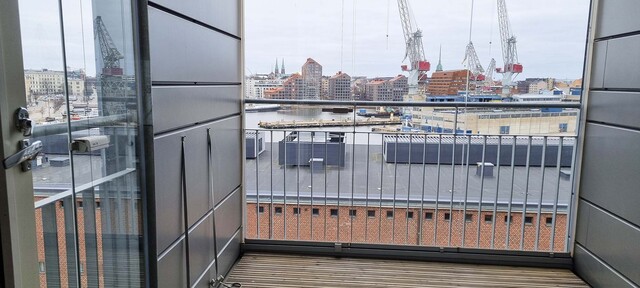 Rental Helsinki Jätkäsaari 2 rooms D 97  Tyynenmerenkatu 3 D 97