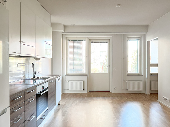 Rental Espoo Leppävaara 2 rooms Siisti ja moderni ensimmäisen kerroksen terassillinen koti, saunallisessa taloyhtiössä.