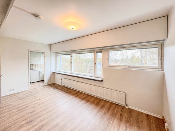Rental Helsinki Maunula 1 room Hieno 2. kerroksen koti avaralla näkymällä ja runsailla säilytystiloilla